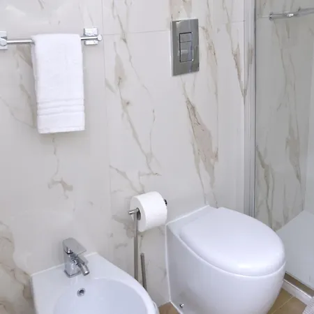 Гостевой дом Rivieras House - Неаполь