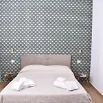 Rivieras House - 4* Napoli