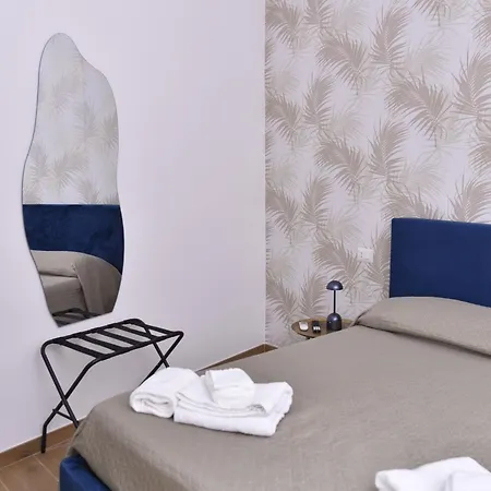 Rivieras House - Pensión 4*