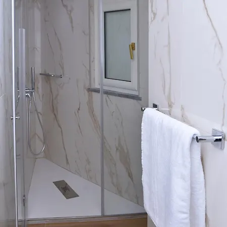Rivieras House - 4*