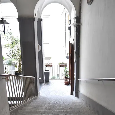 Rivieras House - Pensión 4*