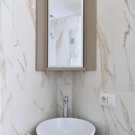 Rivieras House - 3* Naples